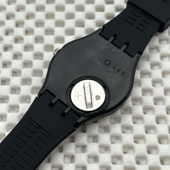 Swatch Watch - GB225 - PHONING HOME - Picture 5 of 9